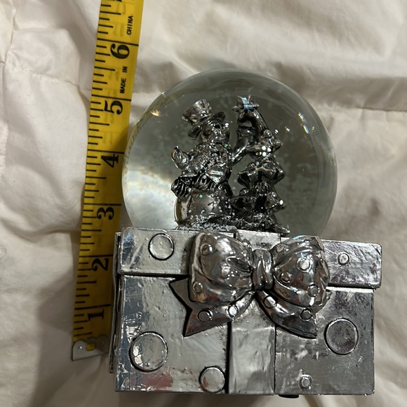 Snow globe - Picture 4 of 4